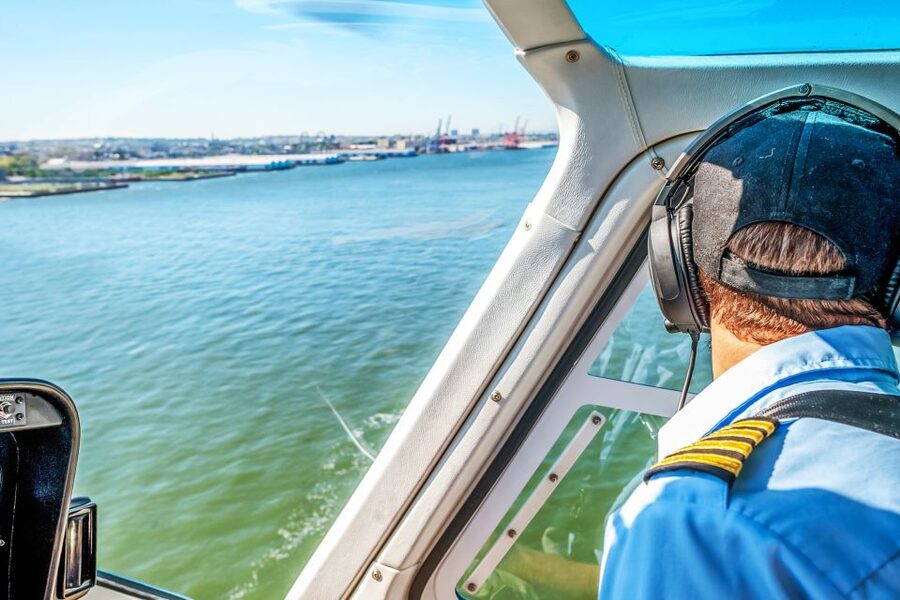 New York City: Manhattan Helicopter Tour - Seating, audio, and what the flight feels like