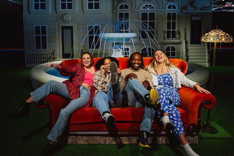 New York City: The FRIENDS™ Experience Entry Ticket - The orange couch and the famous photo moments