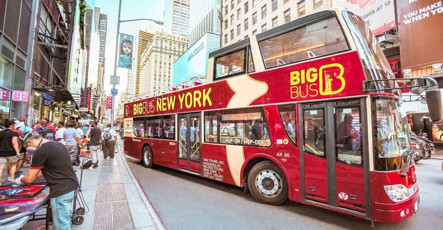 New York: Hop-on Hop-off Sightseeing Tour by Open-top Bus - Why this bus works so well on a first day