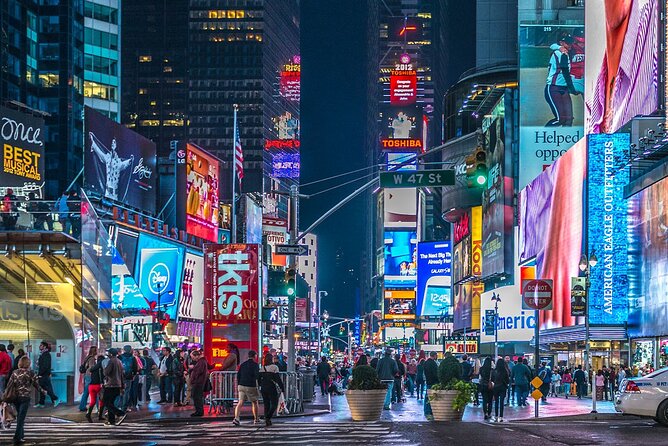 New York Night Tour: Open Top Bus Tour by TopView® - The guide and audio can make or break the ride