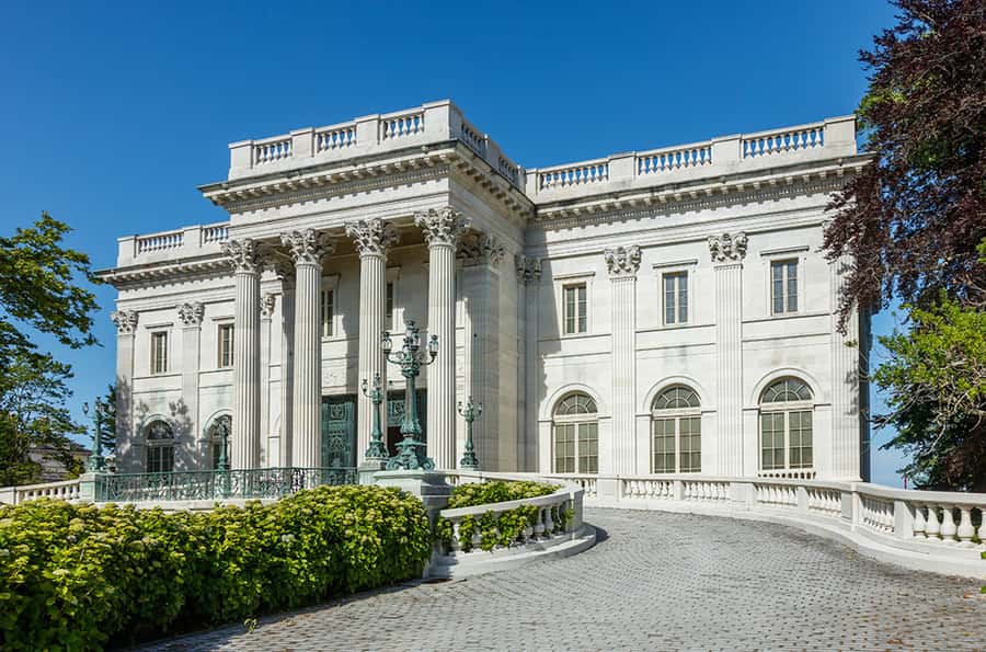 Newport: Newport Mansions Ticket - 1 or 2 Mansions - How the audio tour works in practice