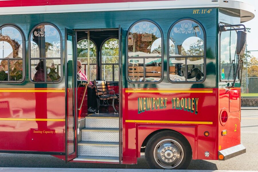 Newport: Scenic Trolley Tour - The Breakers upgrade and the Vanderbilt estate