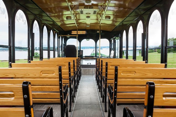 Newport Trolley Tour with Breakers Mansion - Viking Tours - A quick ride through Newport’s big story