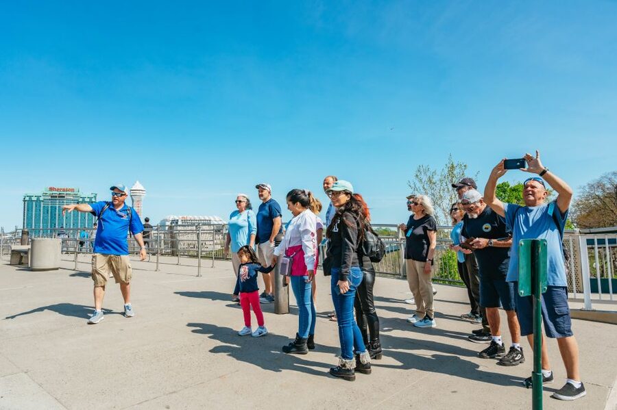 Niagara Falls, USA: American Tour & Maid of The Mist - Cave of the Winds adds the close-up thrill
