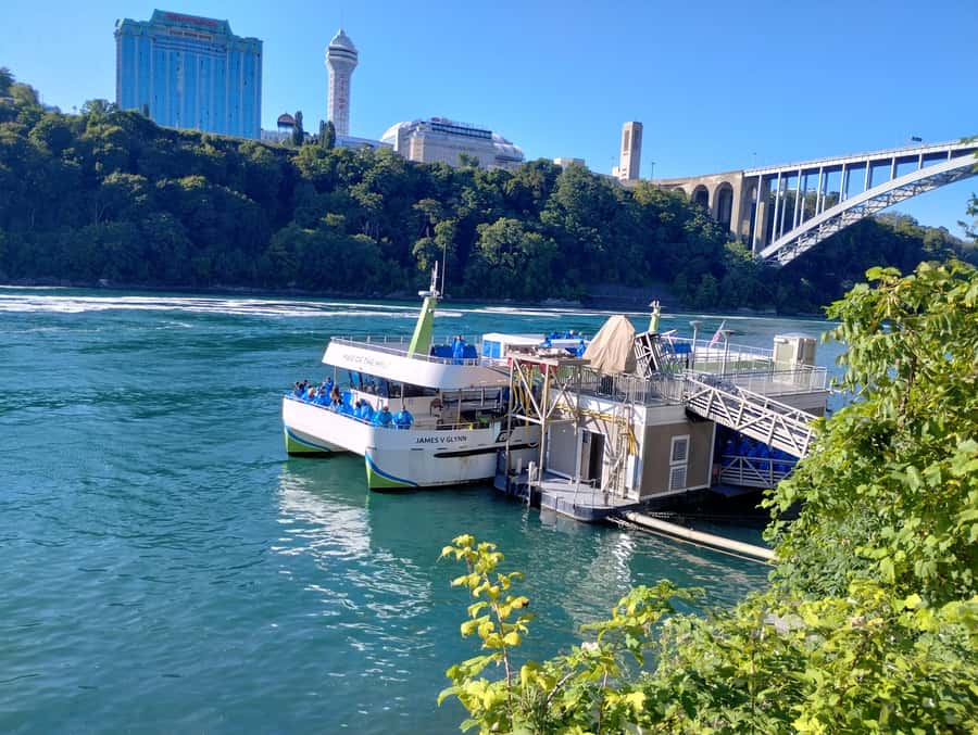 Niagra Falls, USA Side: Boat, Cave and Shuttle pass Tour - Key points to know before booking