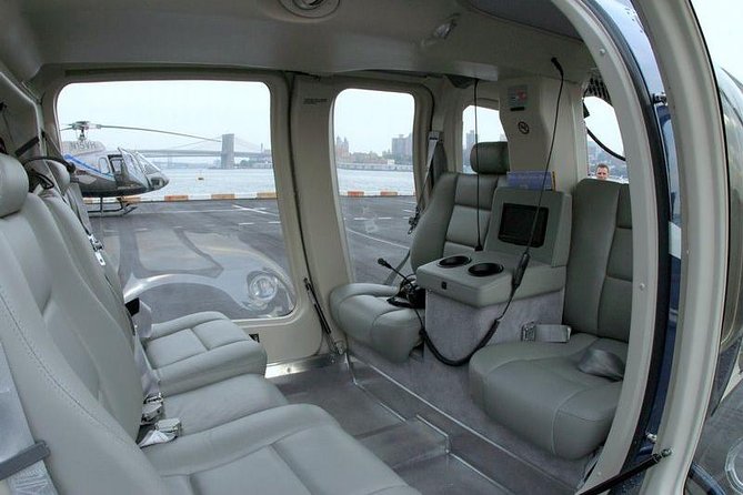 NY Helicopter Tour: Manhattan Highlights (Heliport fees Incl.) - Commentary and the Feel of the Flight