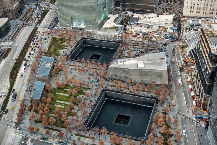 NYC: 9/11 Memorial Tour and Optional Observatory Ticket - The Oculus: a quick stop in the rebuilt district