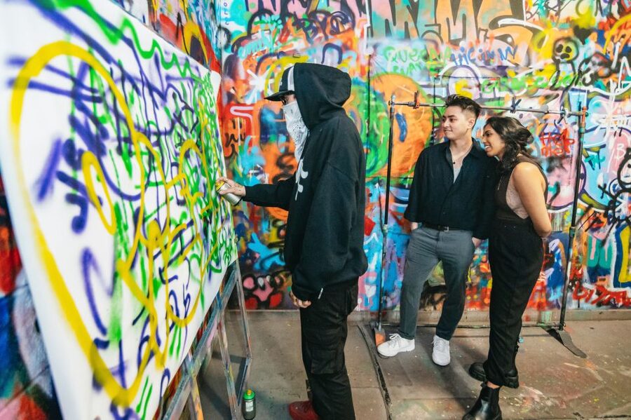 NYC: Brooklyn Graffiti Workshop with Local Artist - What the one-hour schedule does well