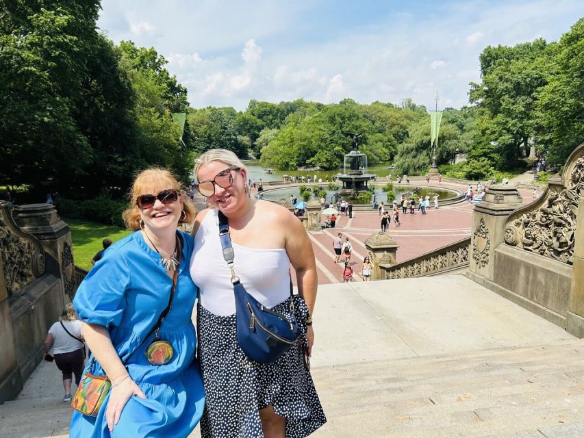 NYC: Central Park Celebrity Homes & Film Spots Pedicab Tour - Bow Bridge and the final stretch