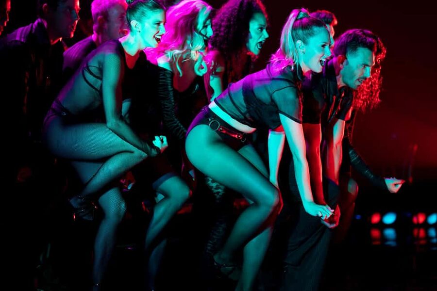 NYC: Chicago the Musical on Broadway - A story of crime, fame, and public attention
