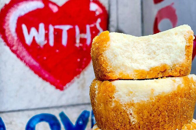 NYC: Chinatown & Little Italy Food Tour with 7 Flavorful Tastings - What the guides add to the day