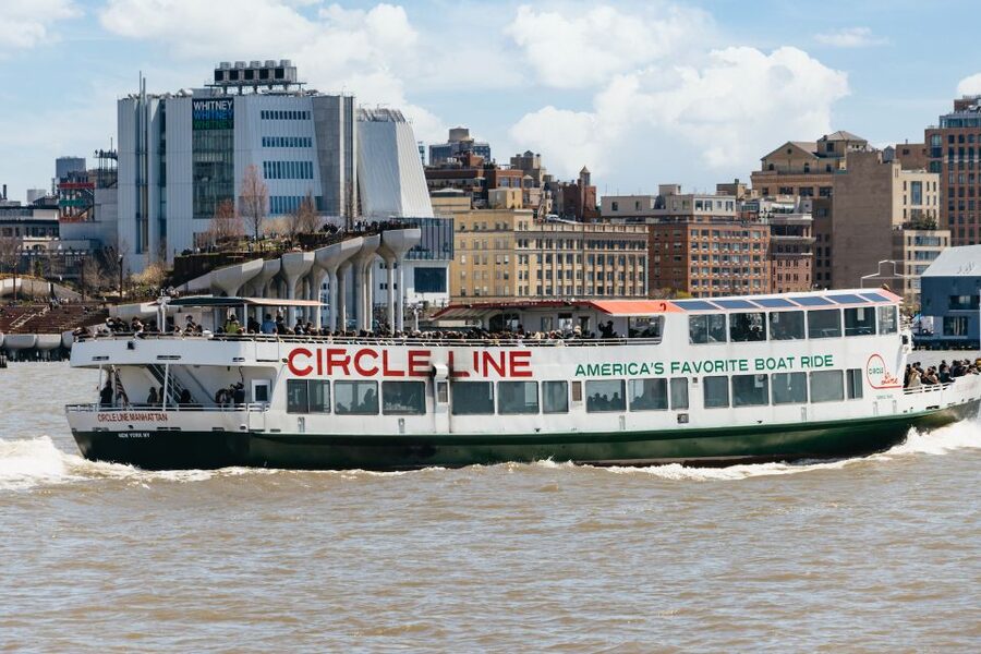 NYC: Circle Line 1.5-Hr Landmarks Skip-The-Box-Office Cruise - What the live guide adds