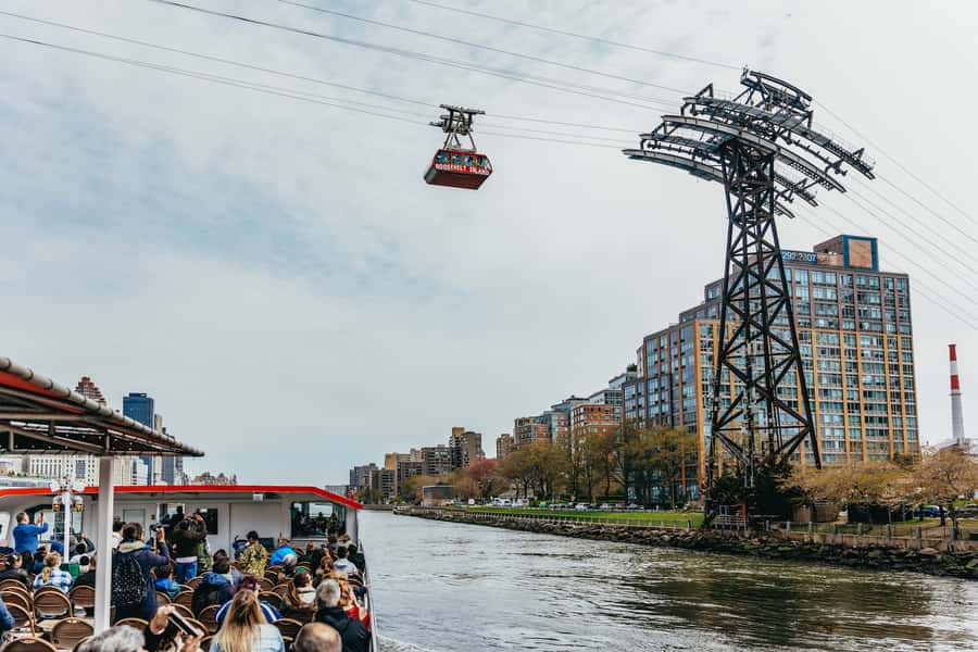 NYC: Circle Line 2.5 Hour Best of NYC Boat Cruise - Harlem, northern Manhattan, and Yankee Stadium