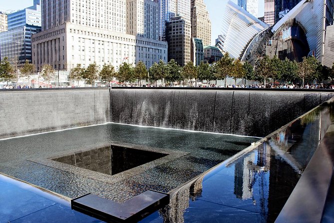 NYC City Tour: Statue of Liberty, 9/11 Memorial, Wall Street - Choosing the Statue of Liberty upgrade