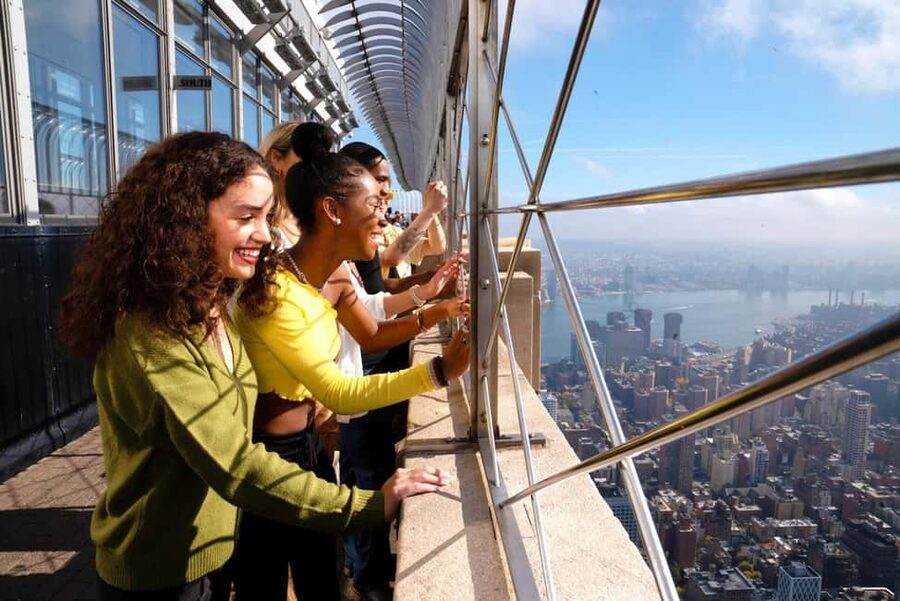 NYC: Empire State Building Express Tickets – Skip the Line - Security first, then the building’s story