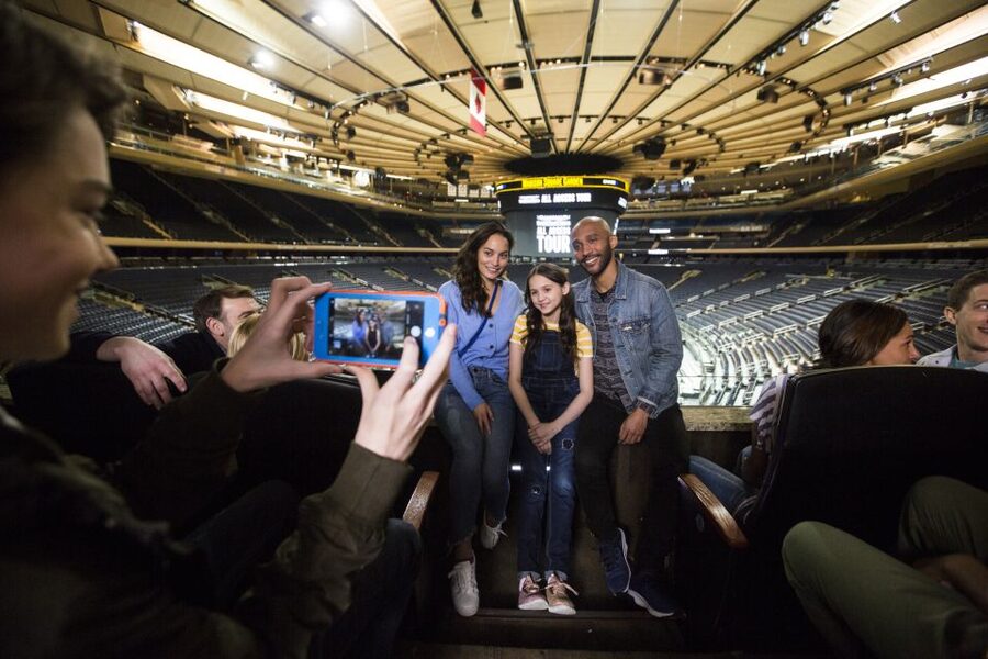 NYC: Madison Square Garden Tour Experience - Why the guide matters so much