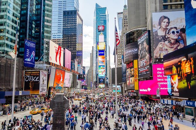 NYC Professional Photoshoot and Walking Tour with Private Guide - What makes this NYC experience worth considering