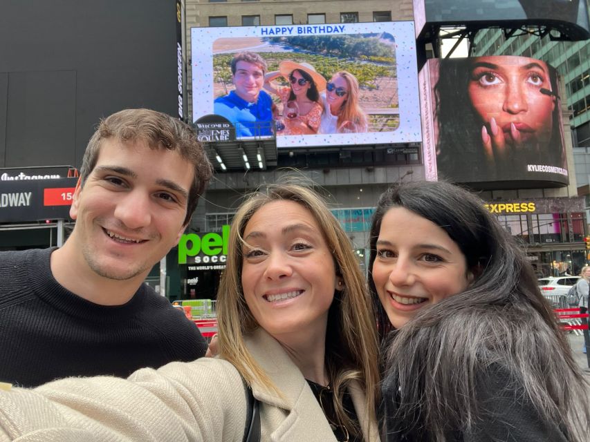 NYC: See Yourself on a Times Square Billboard for 24 Hours - Uploading your photo or video