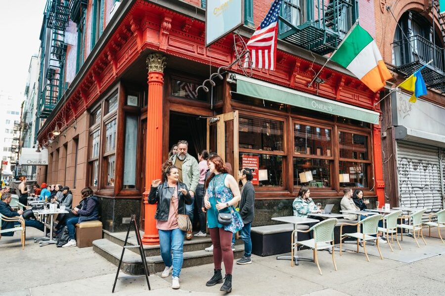 NYC: Sex and the City Hotspots Bus Tour (On Location Tours) - What this tour really gives you in three hours