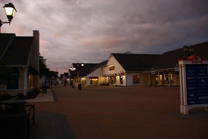 NYC: Woodbury Common Premium Outlets Shopping Round Trip Service - Key points before you book
