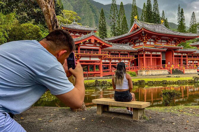 Oahu in a Day: Waterfall - Food Trucks - Lookouts - Small Crowds - Waimea Valley and Waterfall Are the Day’s Centerpiece