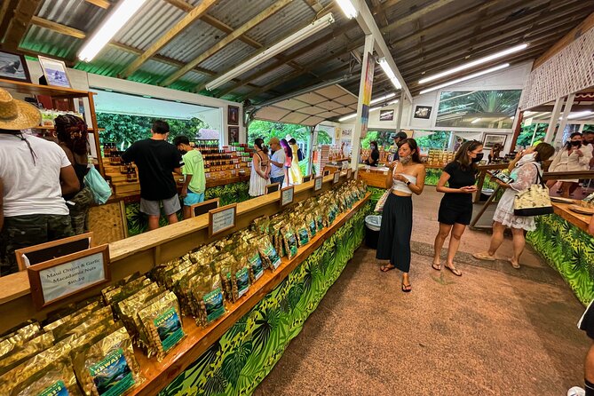Oahu Island Experience feat the North Shore (Small Group Tour) - Dole Plantation: Pineapple, Shopping, and a Caveat
