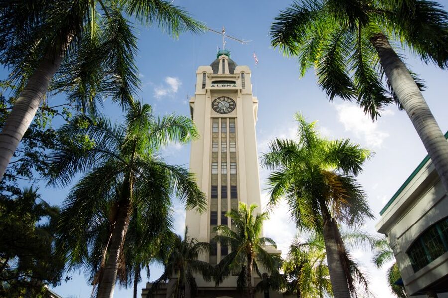 Oahu: Ka Moana Luau Dinner and Show at Aloha Tower - Seating and Upgrade Advice