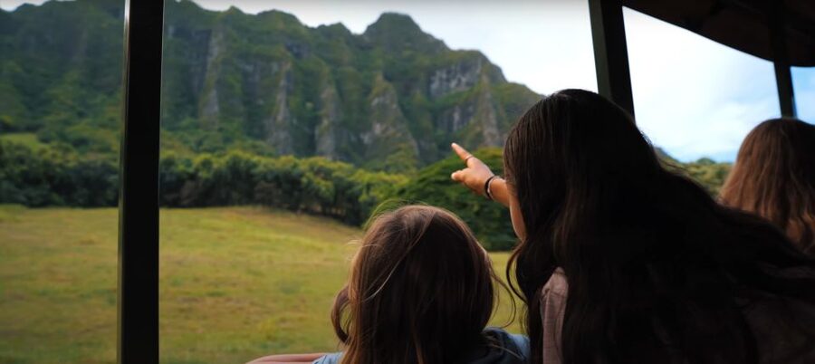 Oahu: Kualoa Open Air Jungle Expedition Tour - Getting checked in at Kualoa Ranch
