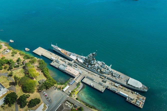 Oahu: Pearl Harbor USS Arizona Memorial & Battleship Missouri - Two hours at the memorial site