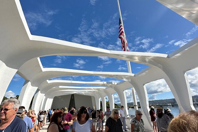 Oahu: Pearl Harbor USS Arizona Memorial Small Group Tour - Pickup, timing, and the small-group vehicle