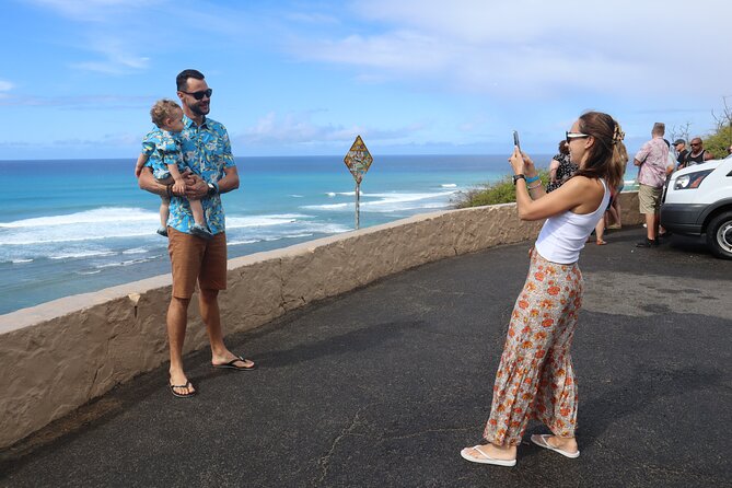 Oahu's Stunning Views: Half-Day Scenic Tour with 7 Lookouts - Lanai Lookout and the changing Pacific horizon