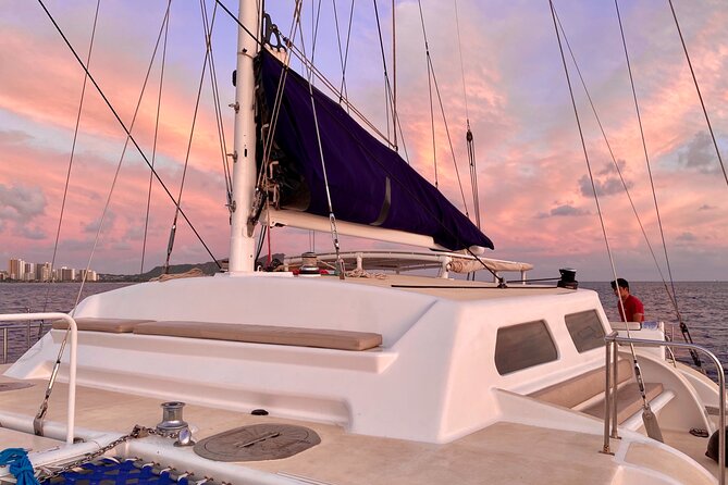 Oahu's Waikiki Coast: Moana’s Sunset Cocktail Sail - Arriving at Kewalo Basin Harbor