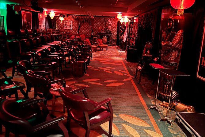 Oahu: The Magical Mystery Show! at Hilton Waikiki Beach Hotel - What the two-hour evening feels like