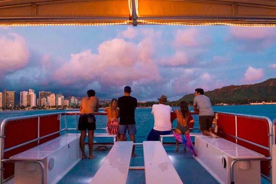 Oahu: Waikiki Glass Bottom Boat Sunset Cruise - What the glass bottom can and cannot offer