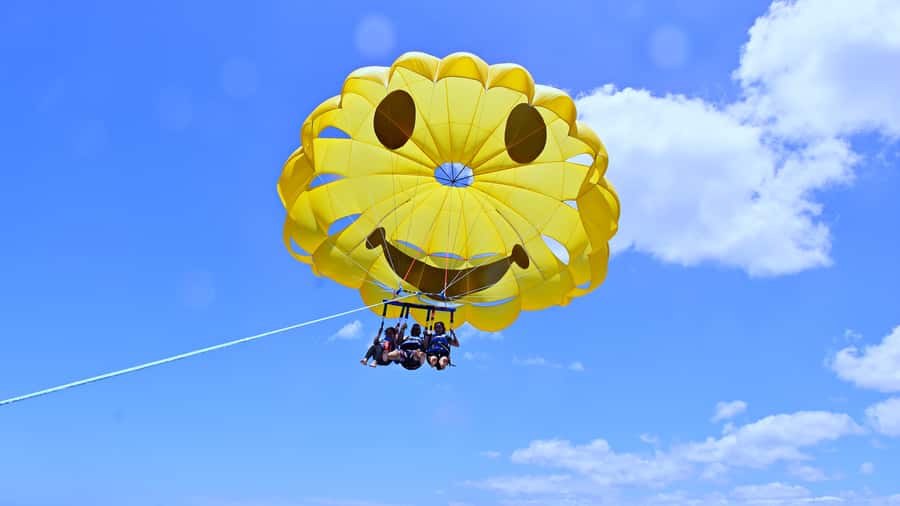 Oahu: Waikiki Parasailing - Key points to know before booking