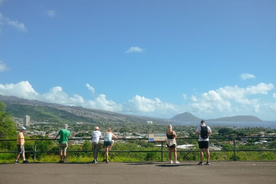 Oahu: Waikiki Trolley Hop-on Hop-off All-Line Pass - Comfort, access, and small practical limits
