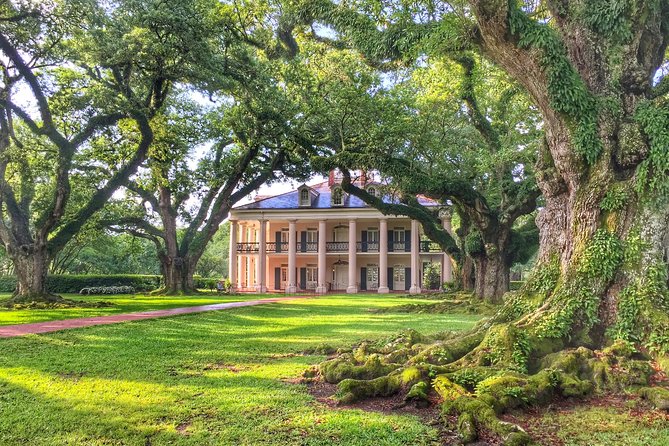 Oak Alley Plantation Tour with Transportation from New Orleans - Starting at the French Quarter’s riverfront