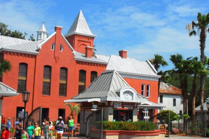 Old Jail Museum Tour in St. Augustine - The gallows and the stories behind them