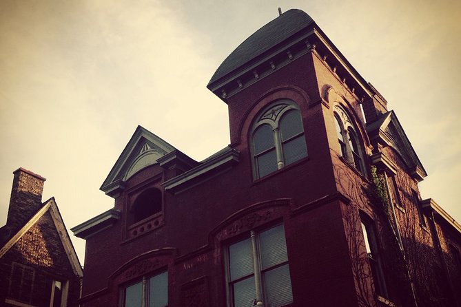 Old Louisville Ghost Tour as Recommended by The New York Times @ 4th and Ormsby - Why Old Louisville makes a good ghost-tour setting