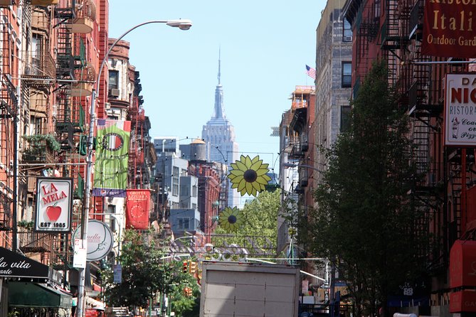 Original NYC Guided Food Tour of Chinatown and Little Italy - Dumplings and roasted duck in Chinatown