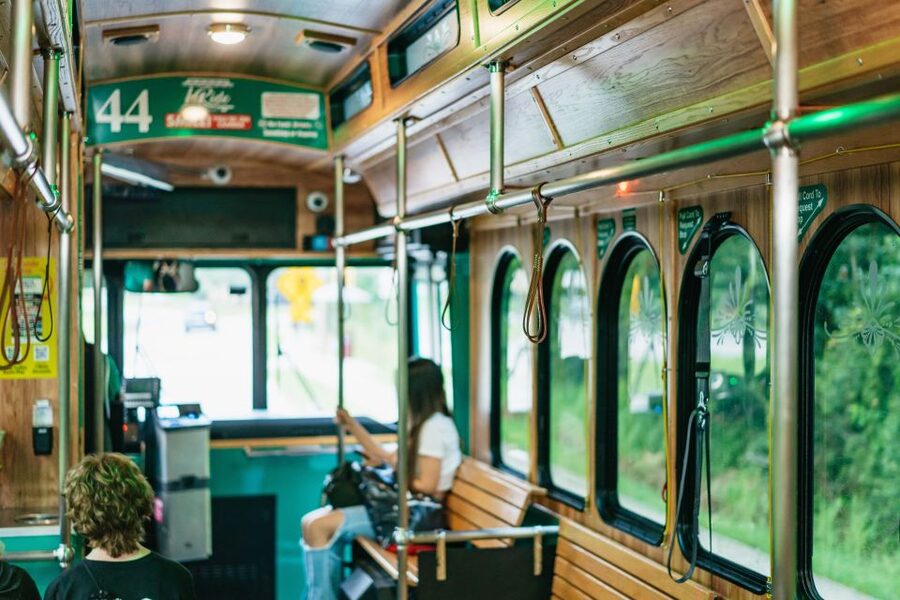 Orlando: I-Ride Trolley Hop-on Hop-off Pass - Orlando Premium Outlets, the best parking alternative
