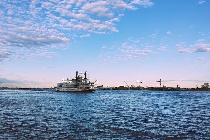 Paddlewheeler Creole Queen Jazz Dinner Cruise in New Orleans - Promenade deck views and the best way to use your time