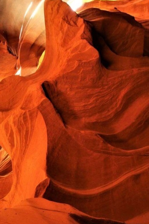 Page: Upper Antelope Canyon Prime Time Entry & Navajo Guide. - Key points at a glance