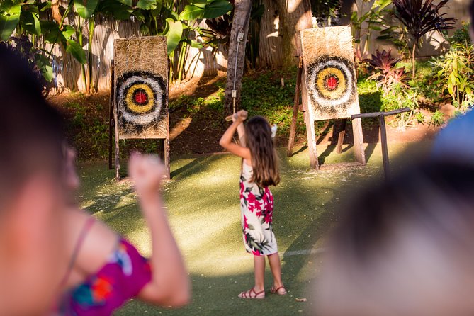 Paradise Cove Luau - A west Oahu setting worth the drive