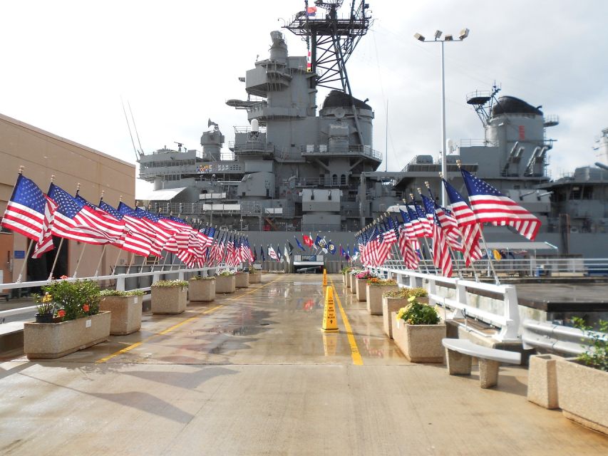 Pearl Harbor: USS Arizona Memorial & Battleship Missouri - Why this Pearl Harbor tour works well from Waikiki