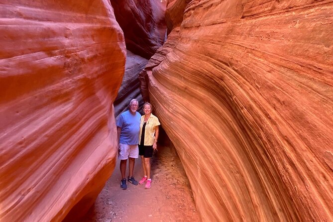 Peekaboo Slot Canyon UTV and Hiking Adventure - Who will enjoy this most?