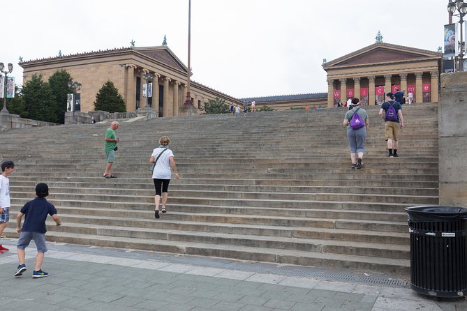 Philadelphia and Amish Country, 1-Day Tour from NYC - Elfreth’s Alley and a Quick Look at Old Philadelphia