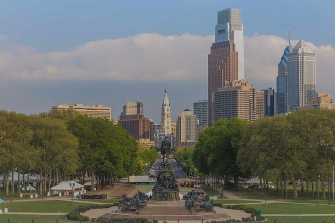 Philadelphia Hop-On Hop-Off City Tour - The Delaware waterfront and Penn’s Landing