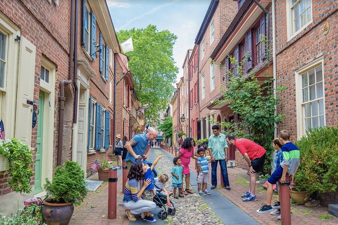 Philadelphia Old City Historic Walking Tour with 10+ Top Sites - Carpenters’ Hall and the First Continental Congress