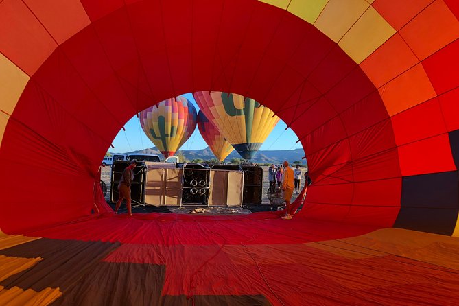 Phoenix area Hot Air Balloon Ride on the Largest Balloon in USA - The crew is a major part of the value